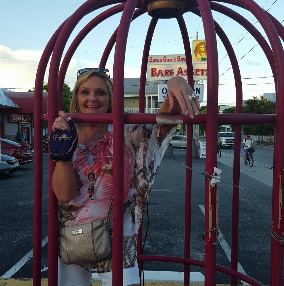 Meet your Posher, Billie